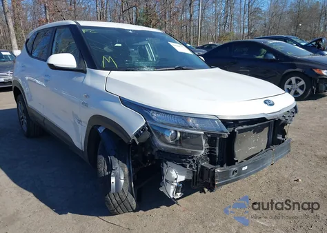 2021 Kia Seltos Lx z USA, uszkodzony, nr VIN KNDEPCAA4M7137546